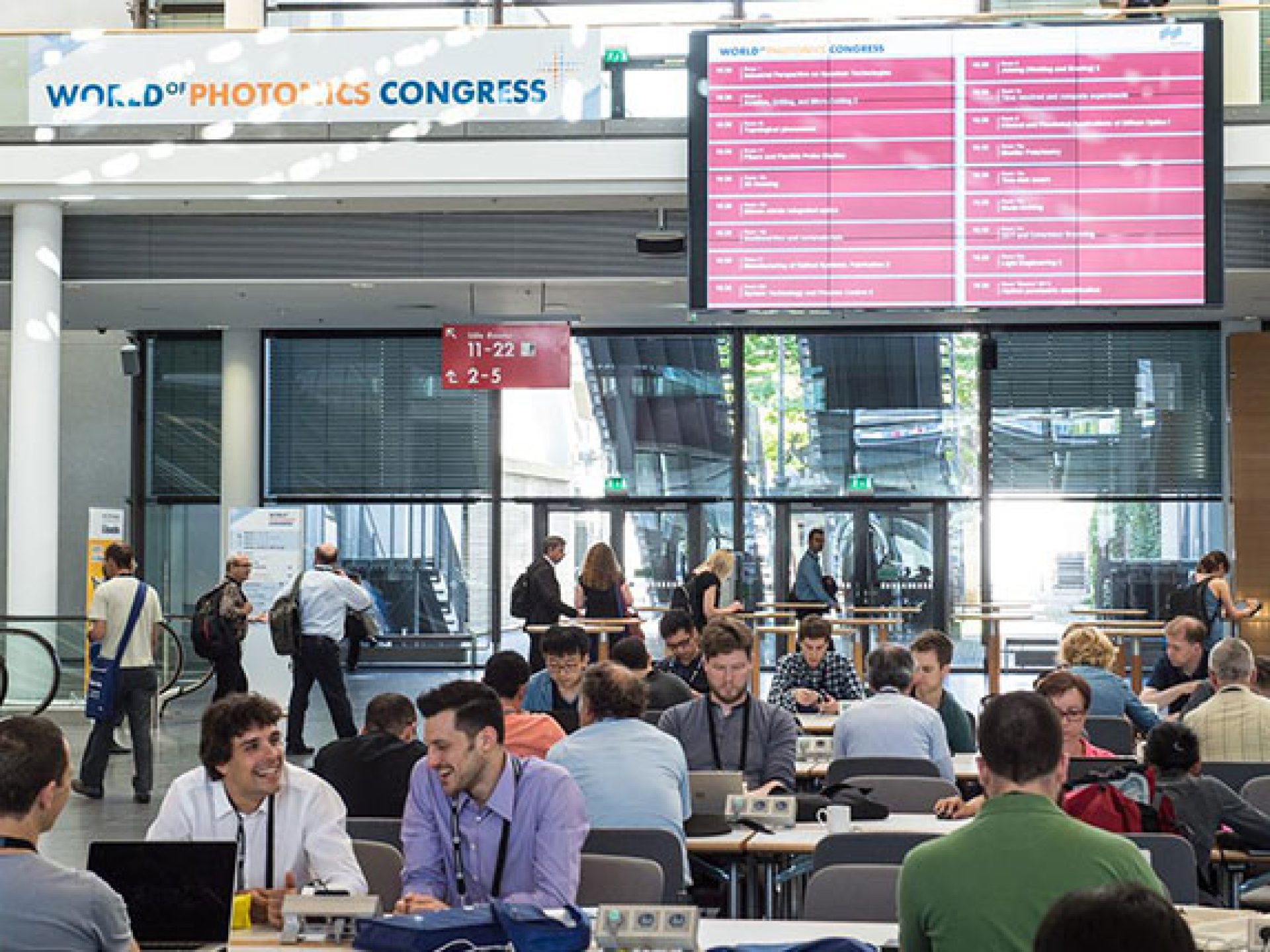Informations-Screen im ICM Foyer